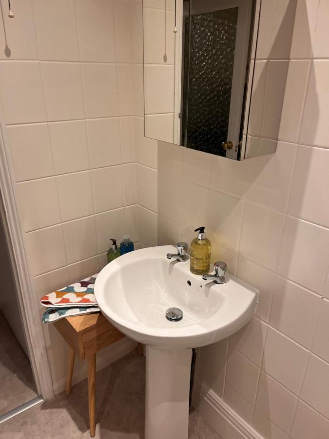 Luxury Cosy Retreat Apt London Luaran gambar